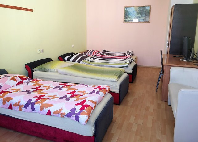 Imagen de la habitación del Hotel HOSTEL OMEGA. Foto 16