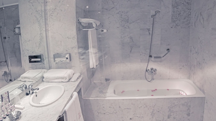 Imagen de la habitación del Hotel HOSTERIA DE SAN MILLAN. Foto 12