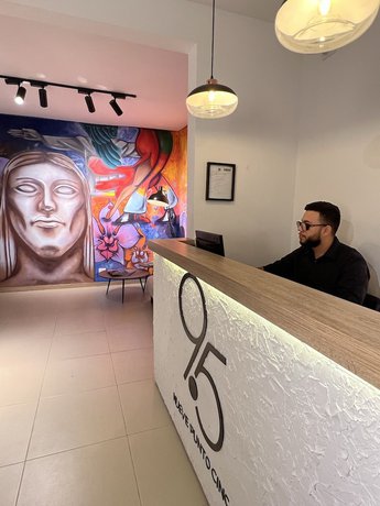 Imagen de los interiores del Hotel HOTEL 9.5 SAN FERNANDO. Foto 13