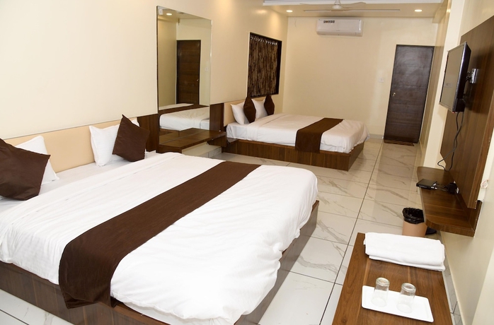 Imagen de la habitación del Hotel HOTEL ABU INN. Foto 6