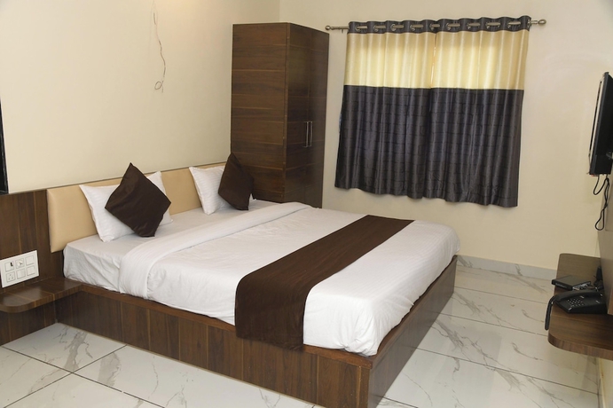 Imagen de la habitación del Hotel HOTEL ABU INN. Foto 7