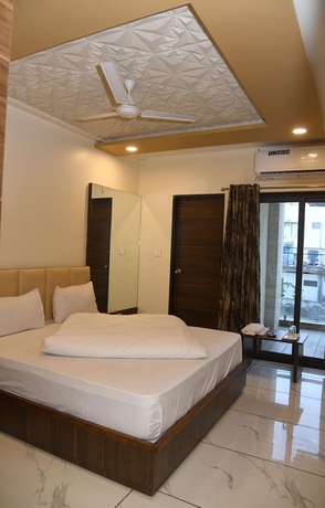 Imagen de la habitación del Hotel HOTEL ABU INN. Foto 8