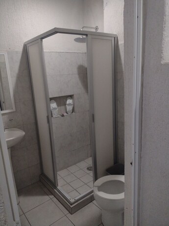 Imagen general del Hotel HOTEL ACAPULCO, Le&oacute;n. Foto 5