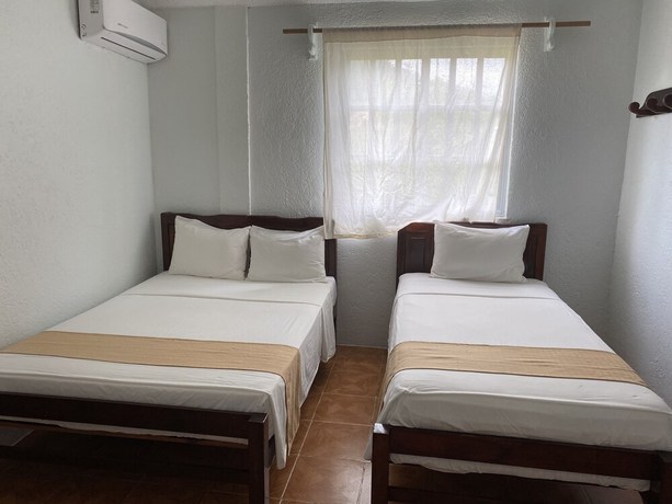 Imagen de la habitación del Hotel HOTEL ADOQUIN. Foto 2