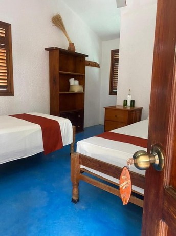 Imagen de la habitación del Hotel HOTEL ADOQUIN. Foto 12