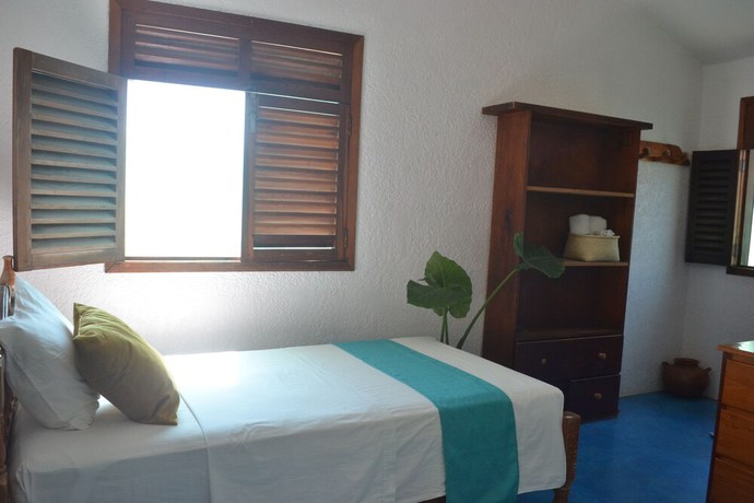 Imagen de la habitación del Hotel HOTEL ADOQUIN. Foto 13