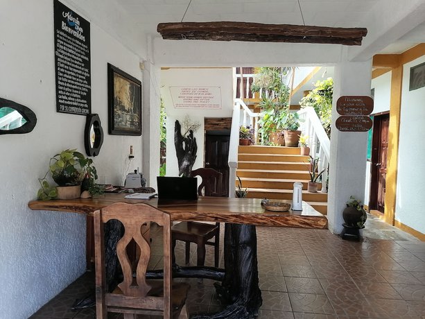 Imagen de los interiores del Hotel HOTEL ADOQUIN. Foto 20