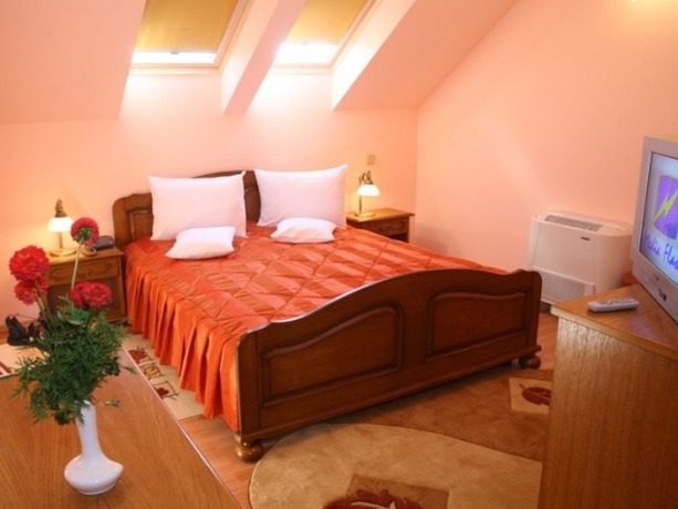 Imagen general del Hotel HOTEL AGAPE. Foto 1