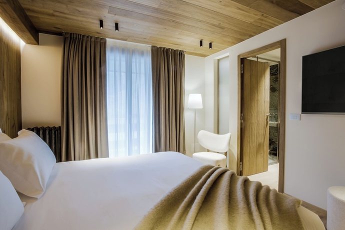 Imagen de la habitación del Hotel HOTEL AL PIOLET. Foto 5