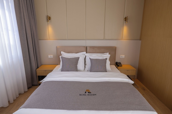 Imagen de la habitación del Hotel HOTEL ALLEGRA. Foto 4