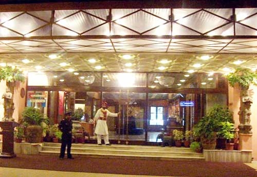 Imagen general del Hotel HOTEL AMBASSADOR DE BOMBAI. Foto 1