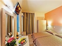Imagen general del Hotel HOTEL AMBASSADOR. Foto 6