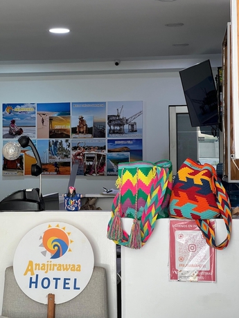 Imagen de los interiores del Hotel HOTEL ANAJIRAWAA. Foto 16