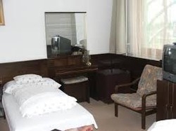 Imagen de la habitación del Hotel HOTEL ARANYKERESZT GYULA. Foto 3