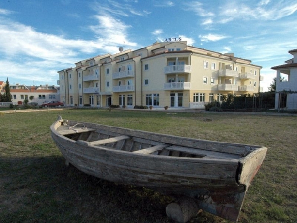 Imagen general del Hotel HOTEL ARCUS. Foto 4