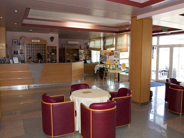 Imagen general del Hotel HOTEL ARCUS. Foto 5