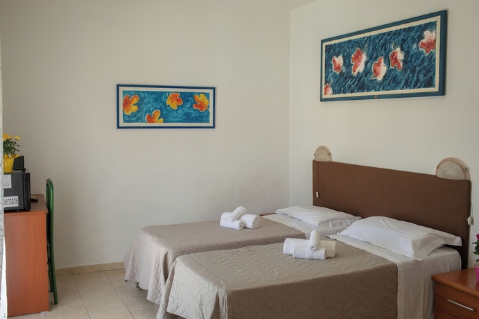 Imagen de la habitación del Hotel HOTEL ARISTON. Foto 14