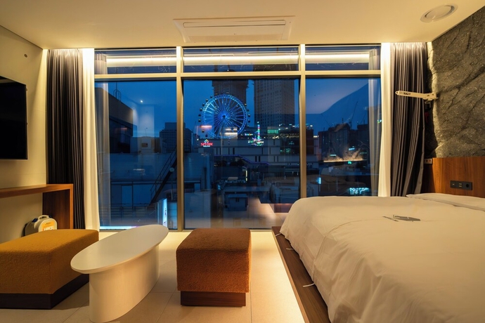 Imagen de la habitación del Hotel HOTEL AU. Foto 8