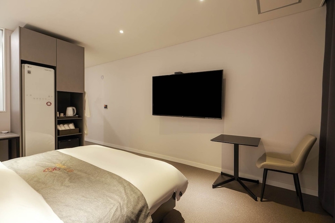 Imagen de la habitación del Hotel HOTEL AURORA, Gimpo. Foto 2