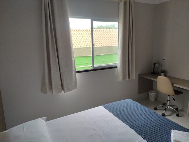 Imagen de la habitación del Hotel HOTEL AVEIRO. Foto 12