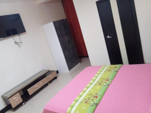 Imagen de la habitación del Hotel HOTEL AVICTORIA. Foto 16