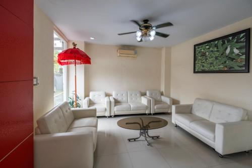 Imagen general del Hotel HOTEL BALI MAKASSAR. Foto 9