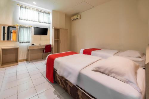 Imagen de la habitación del Hotel HOTEL BALI MAKASSAR. Foto 19
