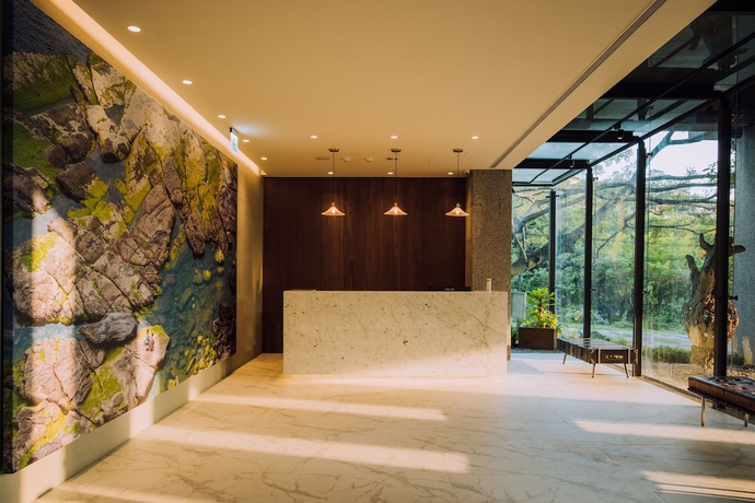 Imagen de los interiores del Hotel HOTEL BEGINS. Foto 19