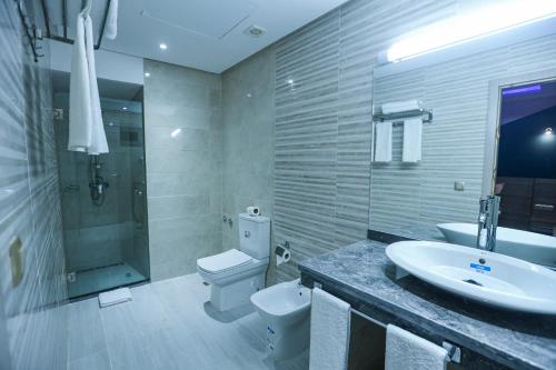 Imagen general del Hotel HOTEL BELLE VUE MEKNES. Foto 3