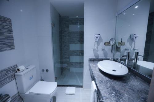 Imagen general del Hotel HOTEL BELLE VUE MEKNES. Foto 4