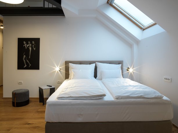 Imagen de la habitación del Hotel HOTEL BELMUR. Foto 3