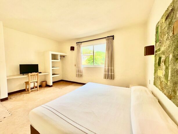 Imagen general del Hotel HOTEL BIUL&Uacute;. Foto 8