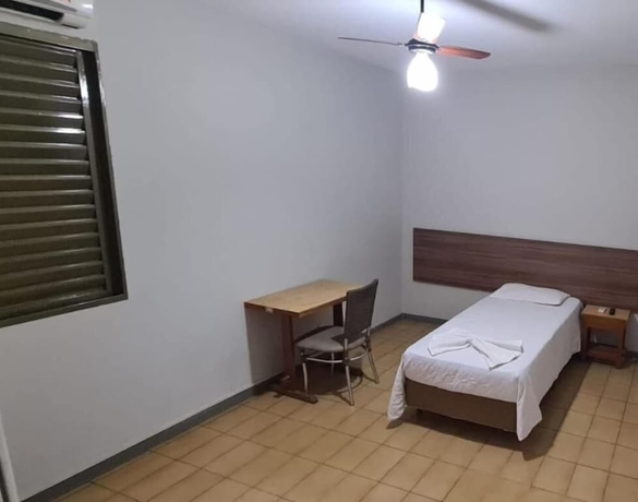 Imagen de la habitación del Hotel HOTEL BRIVANNA. Foto 11