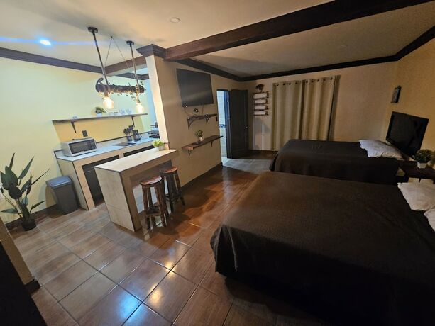 Imagen de la habitación del Hotel HOTEL CADILLAC. Foto 15