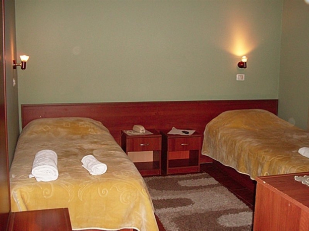 Imagen general del Hotel HOTEL CALIFORNIA, Tirana. Foto 1