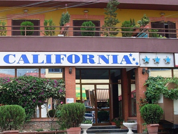 Imagen general del Hotel HOTEL CALIFORNIA, Tirana. Foto 4