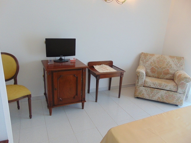 Imagen de la habitación del Hotel HOTEL CALLA. Foto 15
