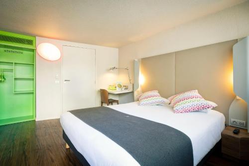 Imagen de la habitación del Hotel HOTEL CAMPANILE GENEVE - Aeroport/Palexpo. Foto 15