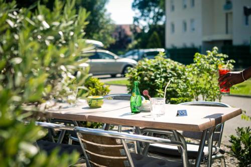 Imagen general del Hotel HOTEL CAMPANILE GENEVE - Aeroport/Palexpo. Foto 5