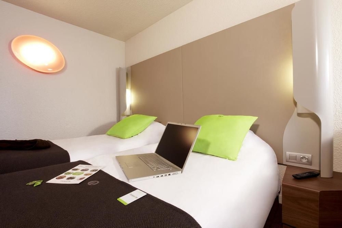 Imagen de la habitación del Hotel HOTEL CAMPANILE NATURE - LES ULIS. Foto 8
