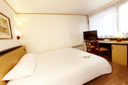 Imagen de la habitación del Hotel HOTEL CAMPANILE NATURE - MOULINS AVERMES. Foto 13
