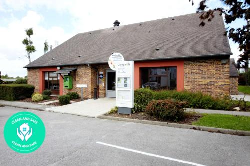 Imagen general del Hotel HOTEL CAMPANILE ROUEN NORD - Mont Saint Aignan. Foto 10