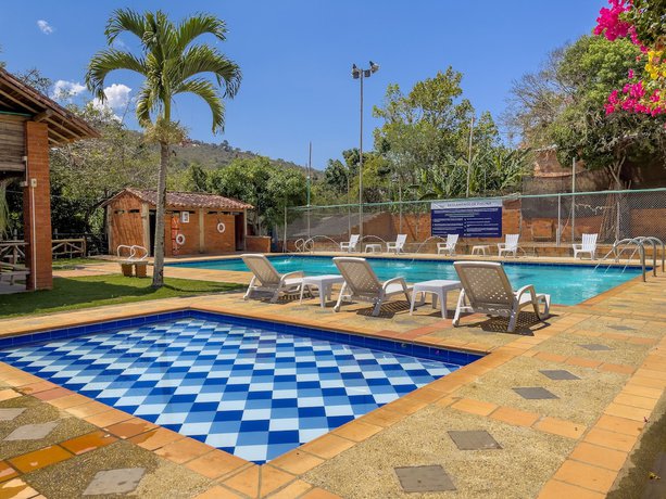 Imagen de la piscina del Hotel HOTEL CAMPESTRE UMPALA. Foto 18