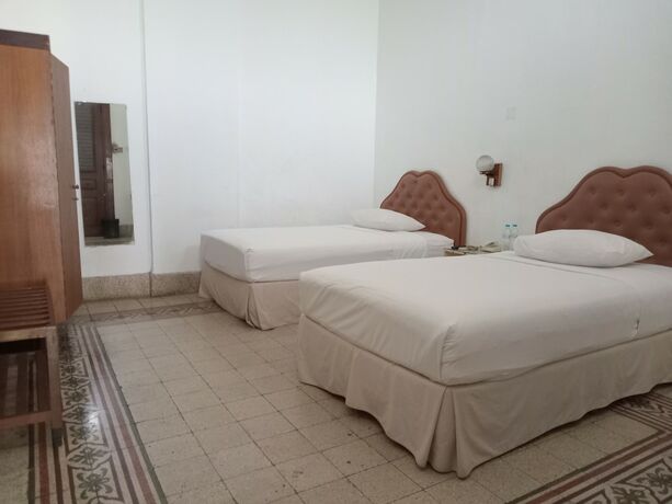 Imagen general del Hotel HOTEL CANDI BARU. Foto 4
