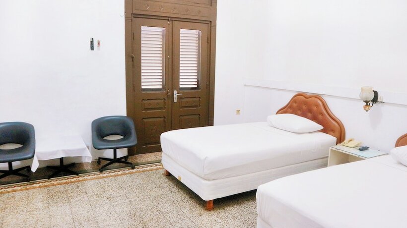 Imagen general del Hotel HOTEL CANDI BARU. Foto 6