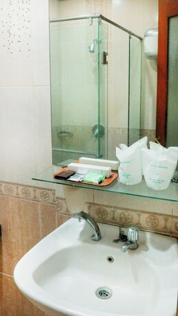Imagen de la habitación del Hotel HOTEL CANDI BARU. Foto 20