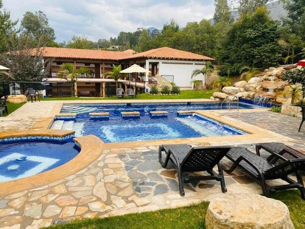 Imagen general del Hotel HOTEL CASA CANTABRIA CAMPESTRE. Foto 3