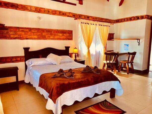 Imagen general del Hotel HOTEL CASA CANTABRIA CAMPESTRE. Foto 13