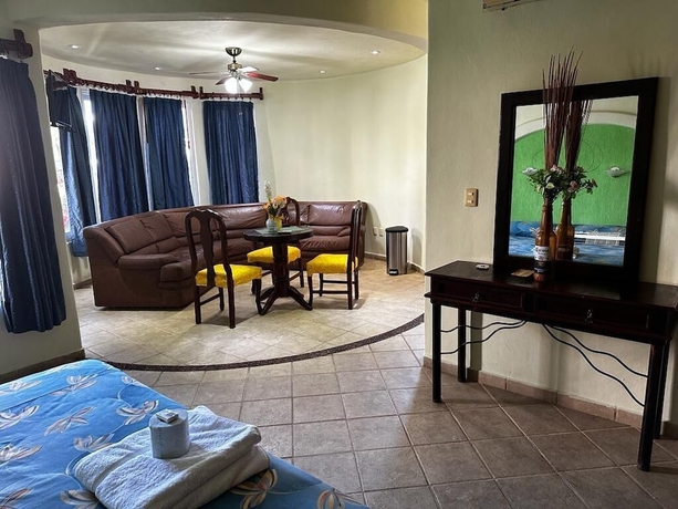 Imagen de la habitación del Hotel HOTEL CASTILLO DEL MAR, Playa del Carmen. Foto 6