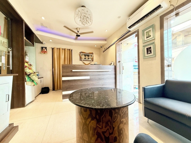 Imagen de los interiores del Hotel HOTEL CENTER POINT, Bhubaneshwar. Foto 10